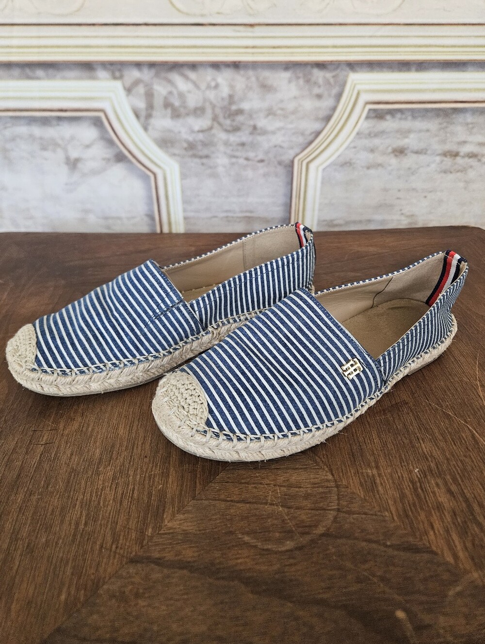 Tommy Hilfiger Women's Blue White Striped Espadrille Flats Slip On Shoes 7.5 M